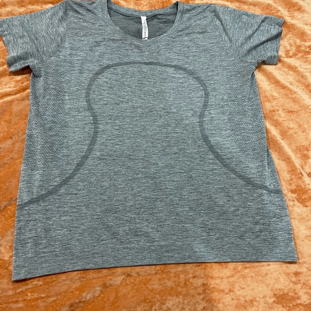 Lululemon Swiftly Tech Short Sleeve Shirt